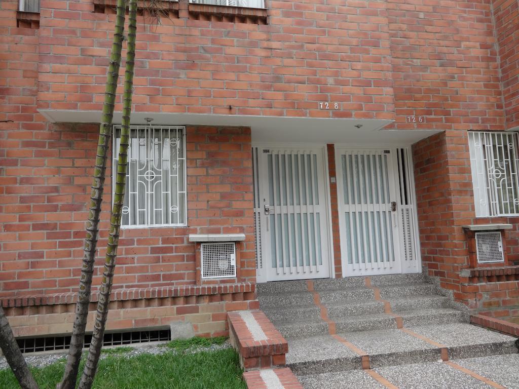 Amoblados Medellin Laureles Apartment Exterior foto