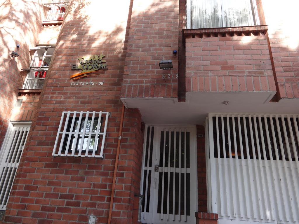 Amoblados Medellin Laureles Apartment Exterior foto